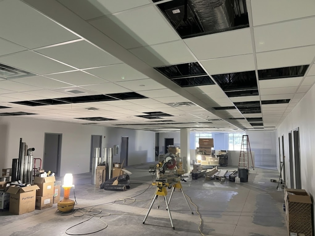 Obra civil comercial con tablaroca y plafones en CDMX